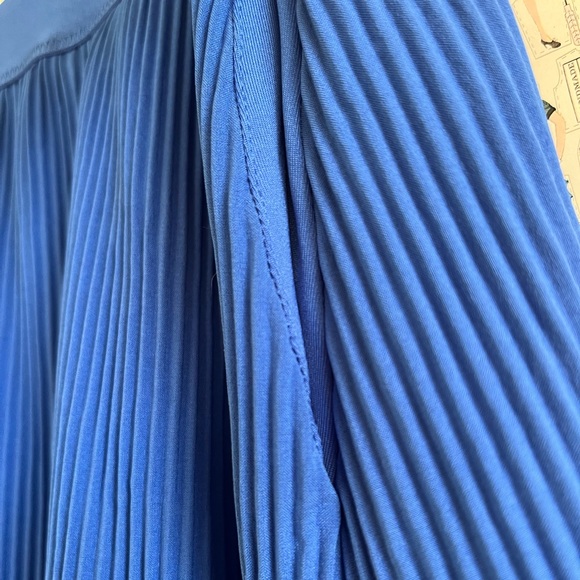 All in Motion skort 🖤 - Picture 5 of 6